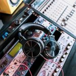 Oneodio Pro 10 Professional Wired Over Ear DJ and Studio Monitoring Headphones - BK - Image 4